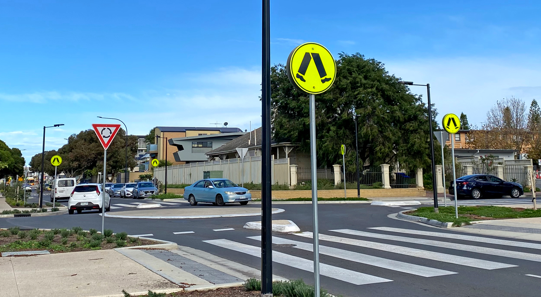 Picture of a pedestrian-priority roundabout at Henley Beach