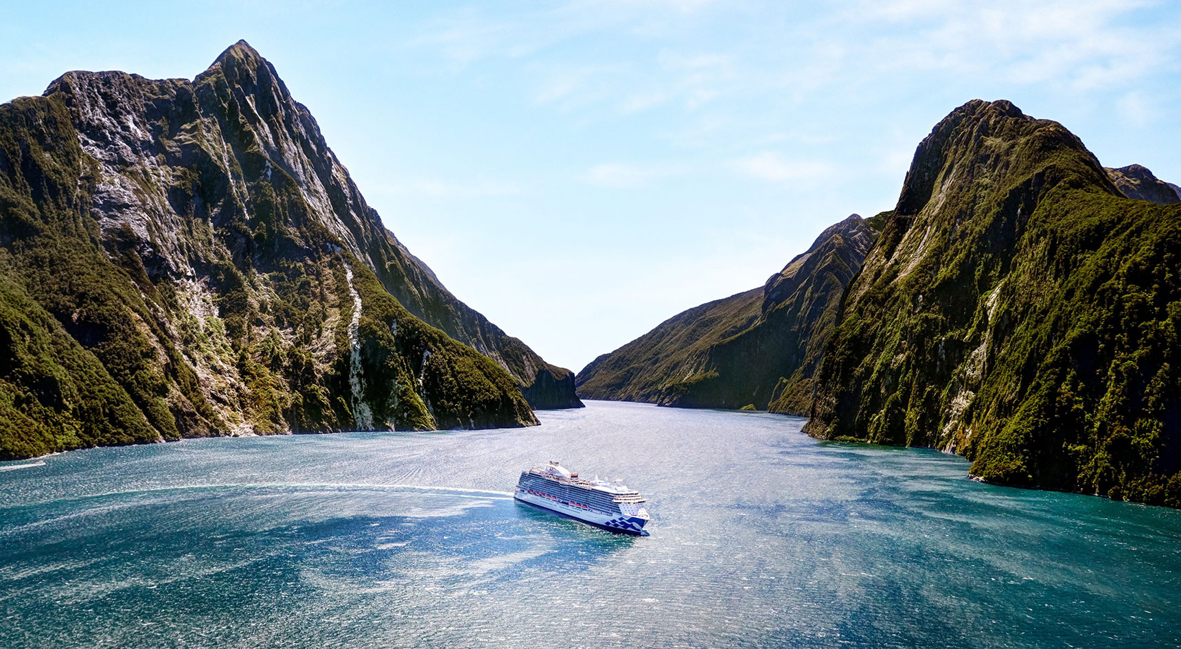 Cruise ship in the Milford Sound, New Zealand