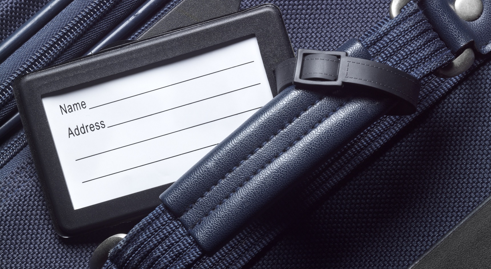 Ensure your bags are properly tagged. Image: iStock
