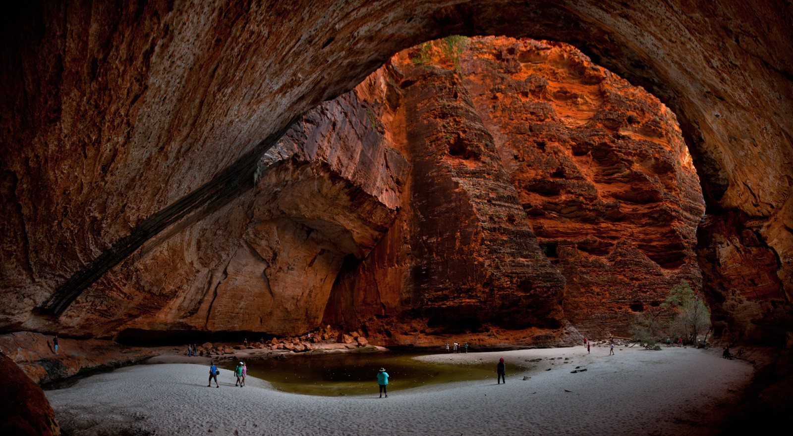 People in Cathedral Gorge, Bungle Bungle Range