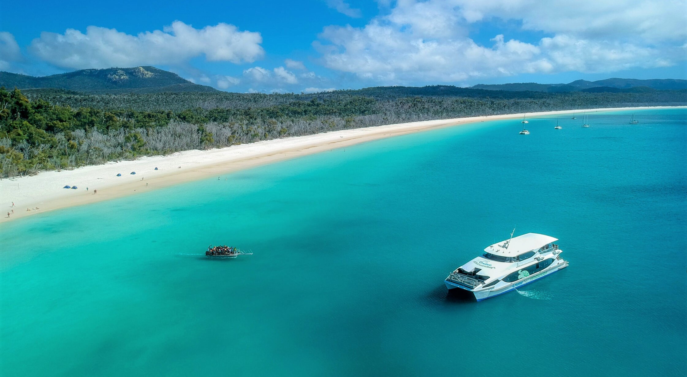 Cruise boat at Whitehaven Beach