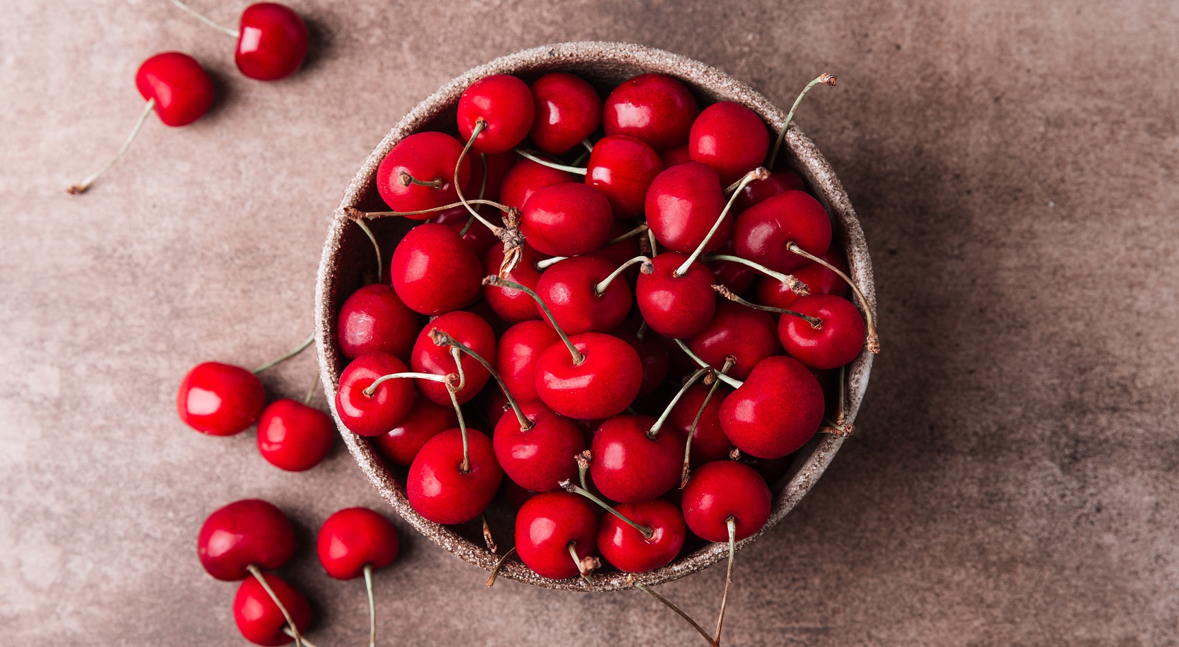 Cherries in a bowl.