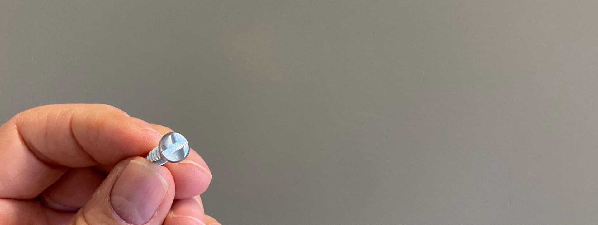 Free antitheft number plate screws sa move The RAA Magazine